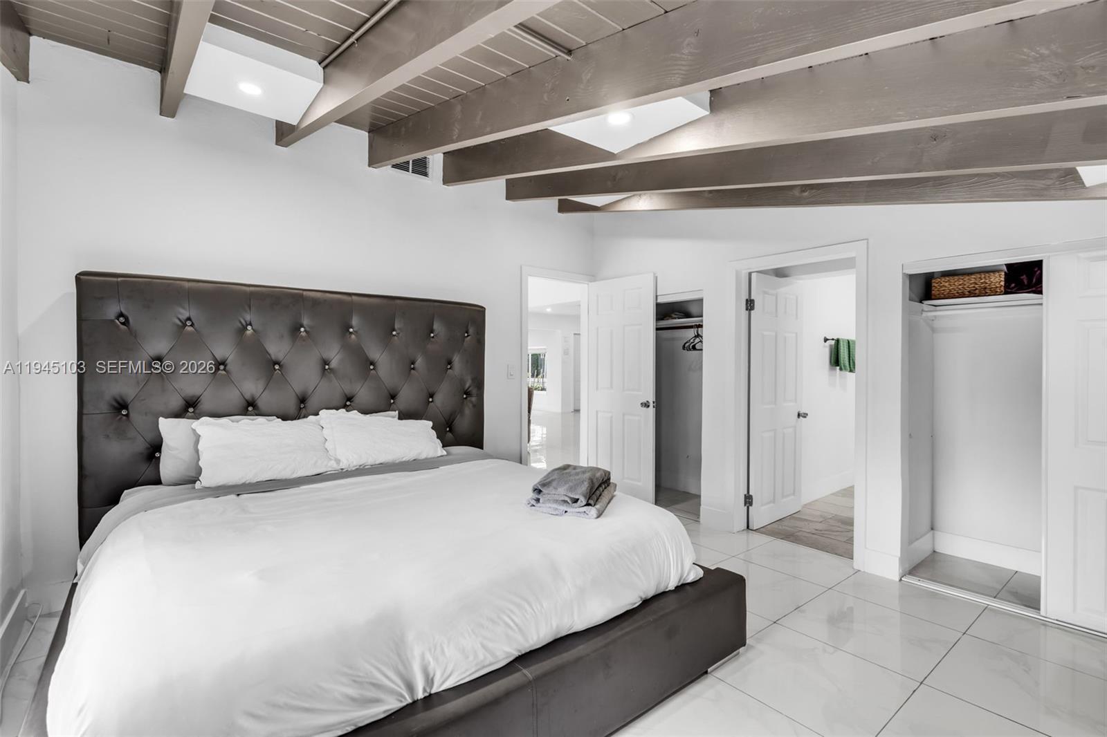 2721 Harding St Hollywood, FL 33020