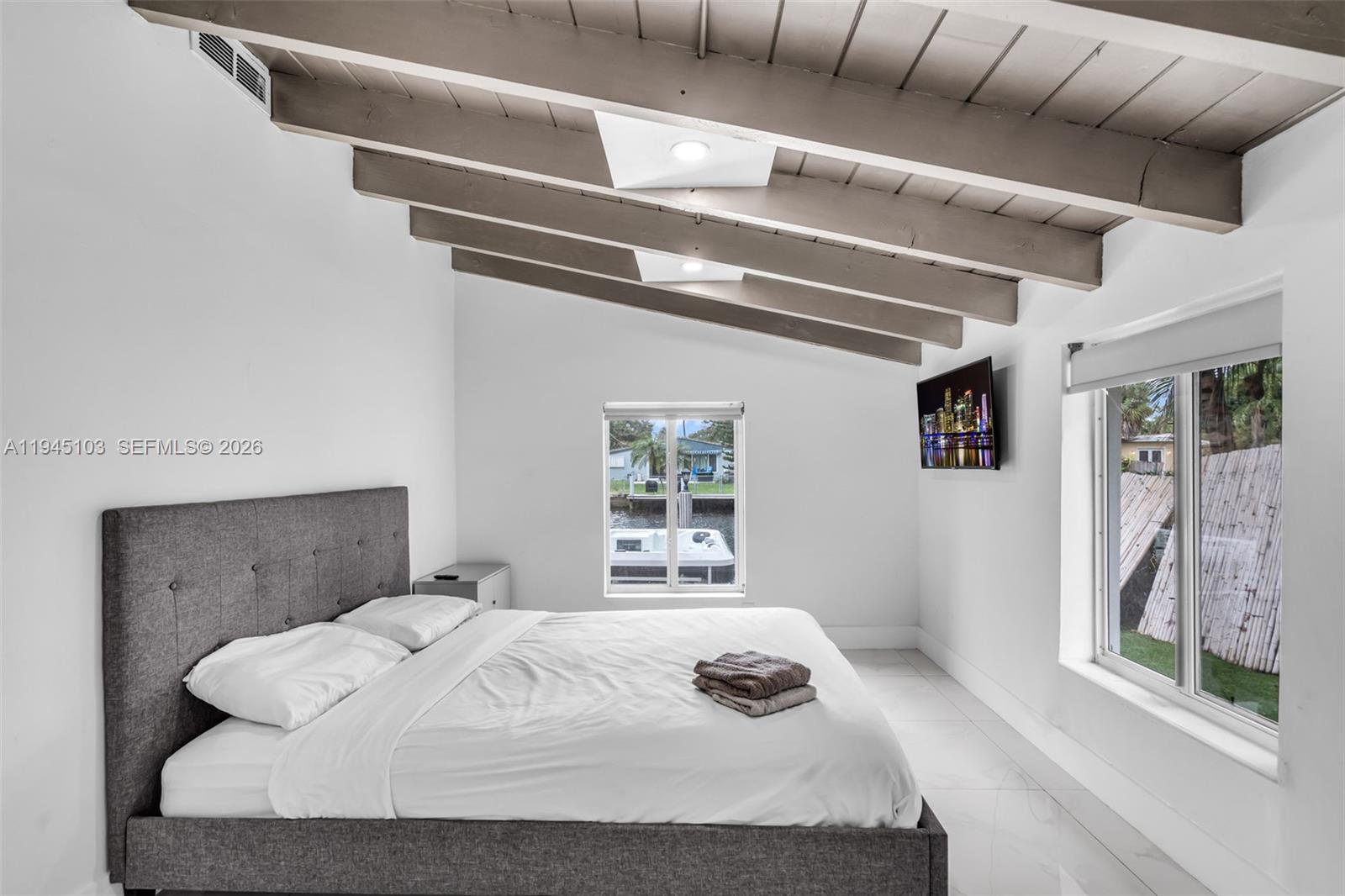 2721 Harding St Hollywood, FL 33020