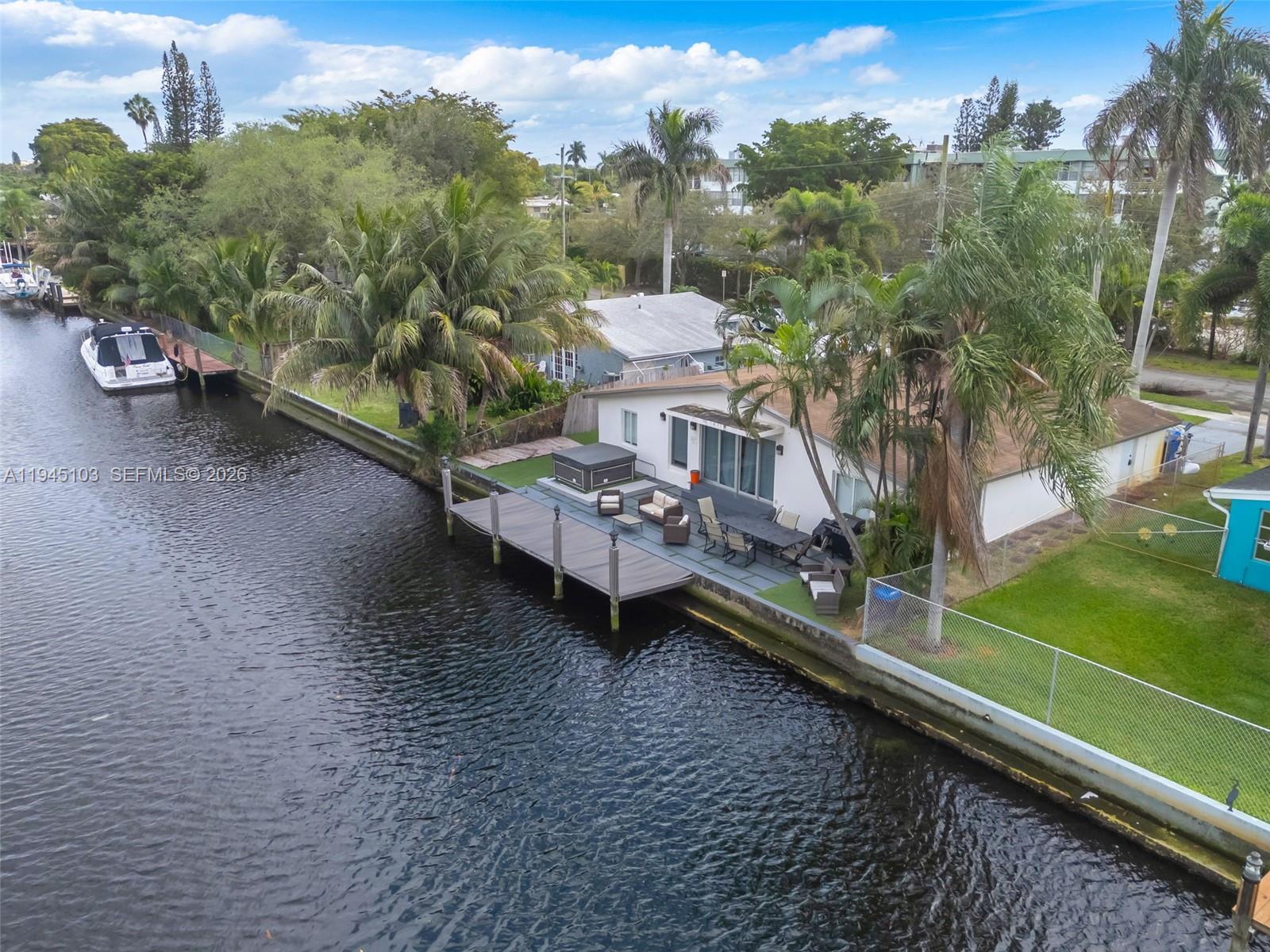 2721 Harding St Hollywood, FL 33020