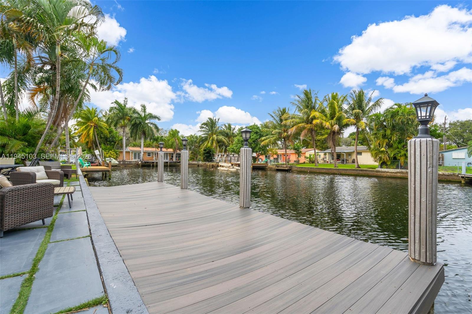 2721 Harding St Hollywood, FL 33020