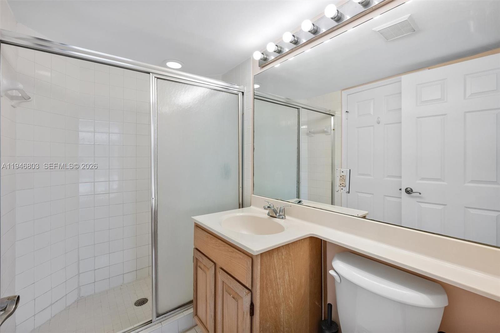 1280 S Alhambra Cir #2211 Coral Gables, FL 33146