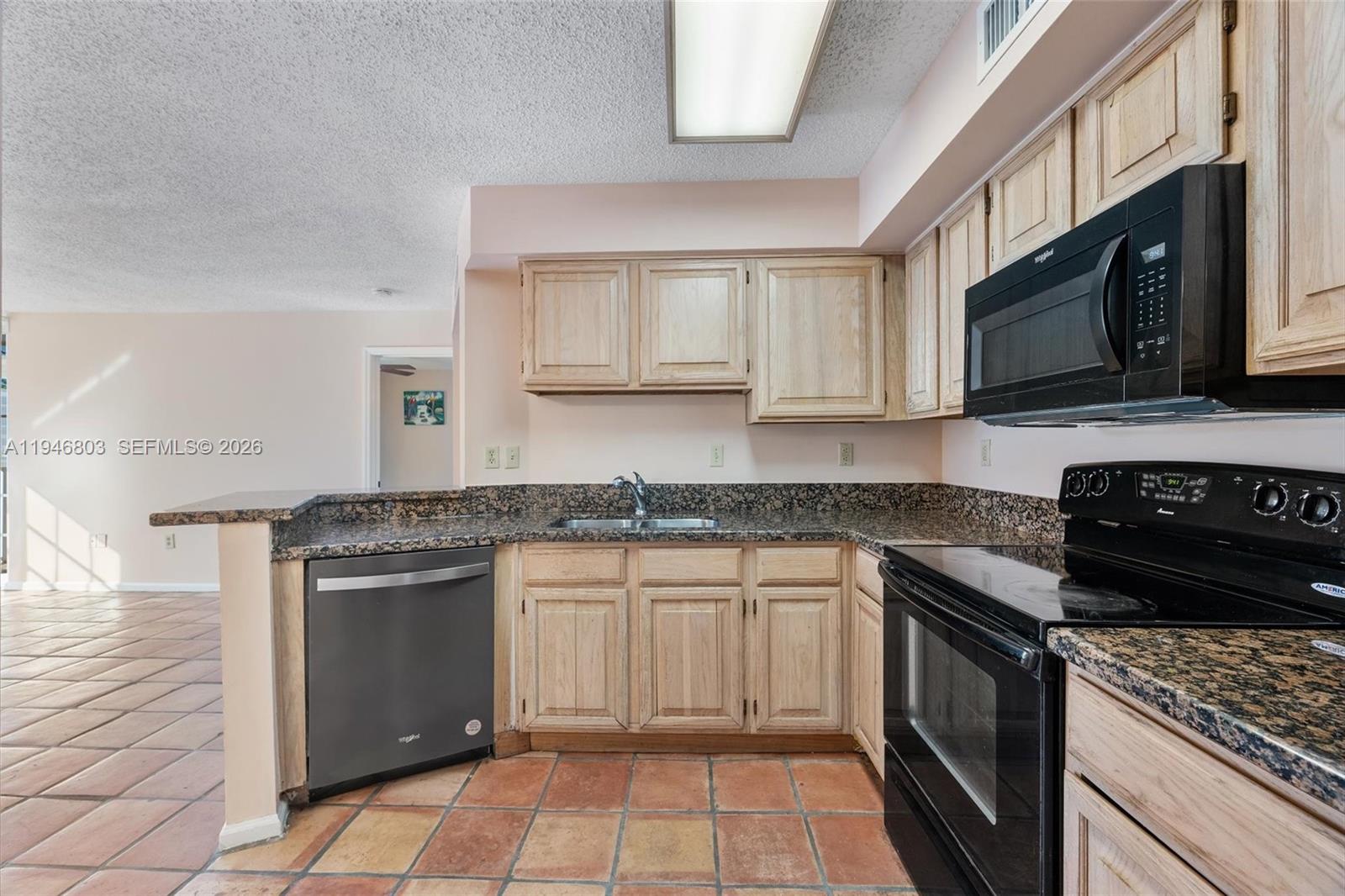 1280 S Alhambra Cir #2211 Coral Gables, FL 33146