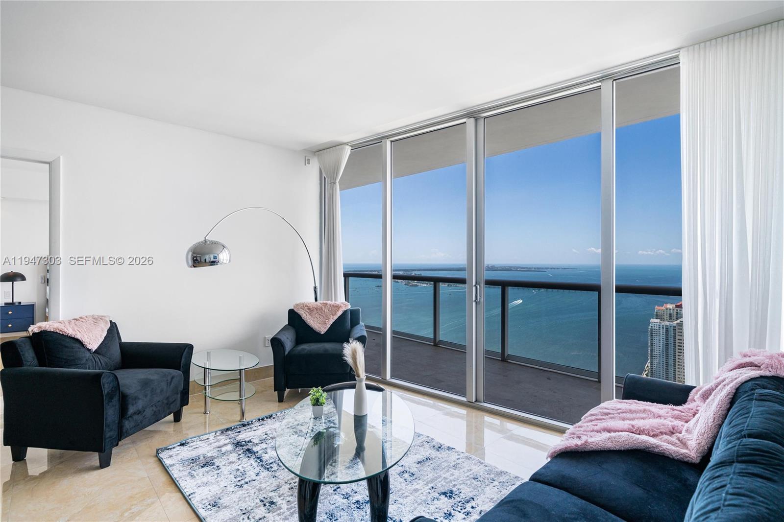 495 Brickel Ave #5705 Miami, FL 33131