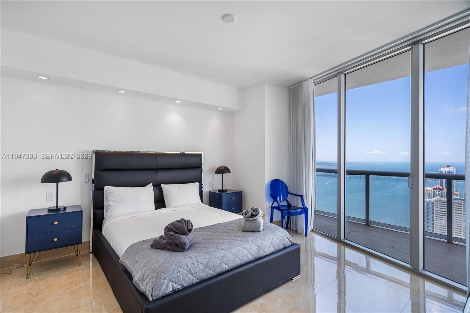 495 Brickel Ave #5705 Miami, FL 33131