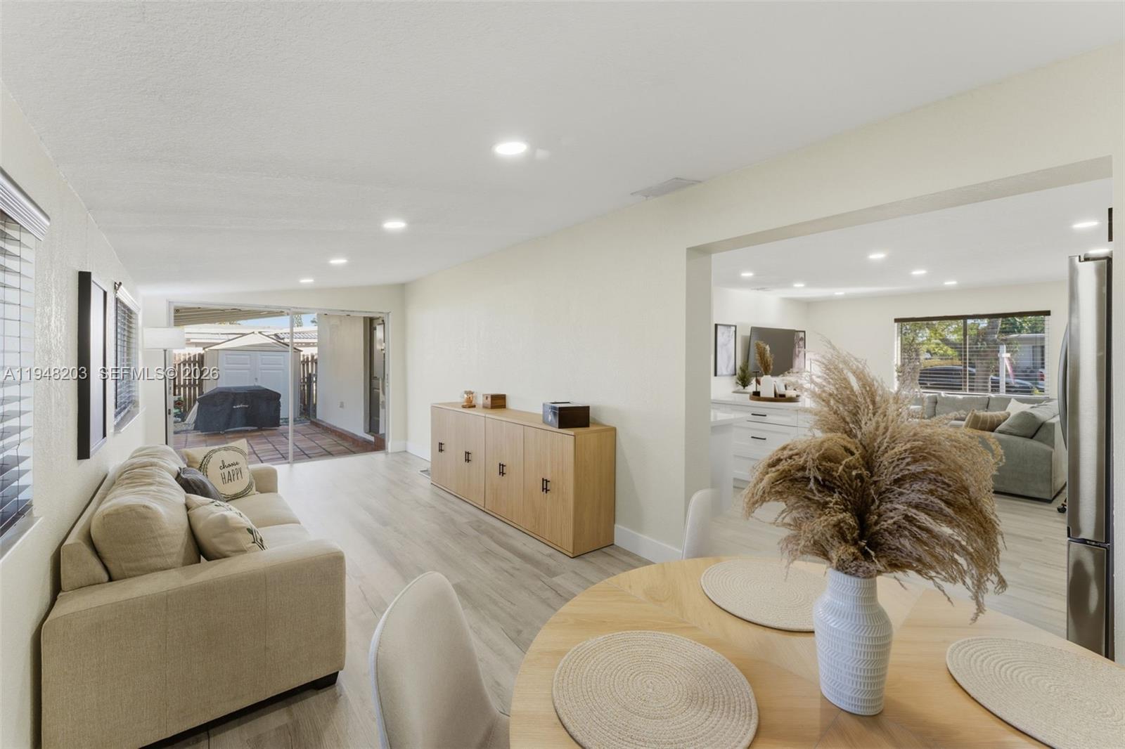 11065 SW 52nd Dr Miami, FL 33165