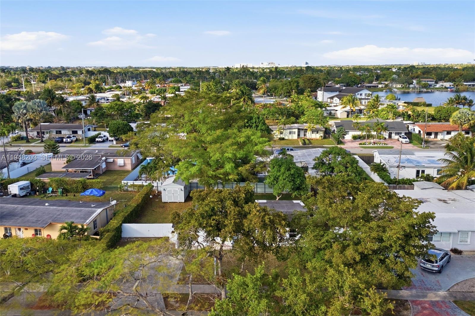 11065 SW 52nd Dr Miami, FL 33165