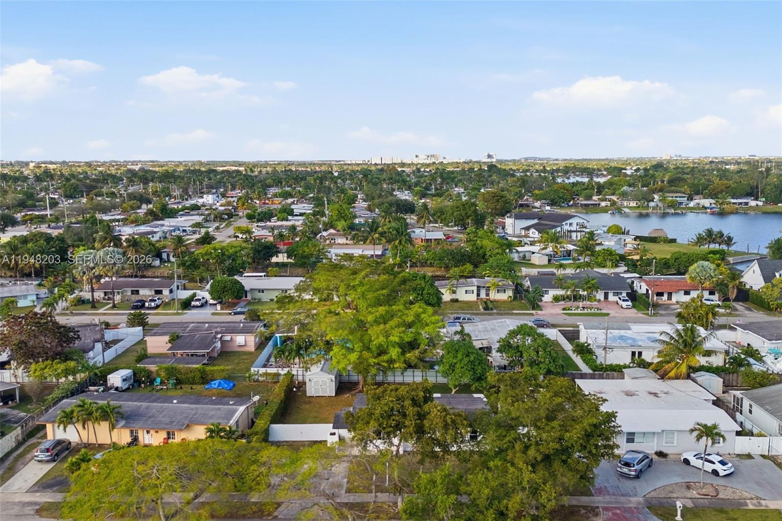 11065 SW 52nd Dr Miami, FL 33165