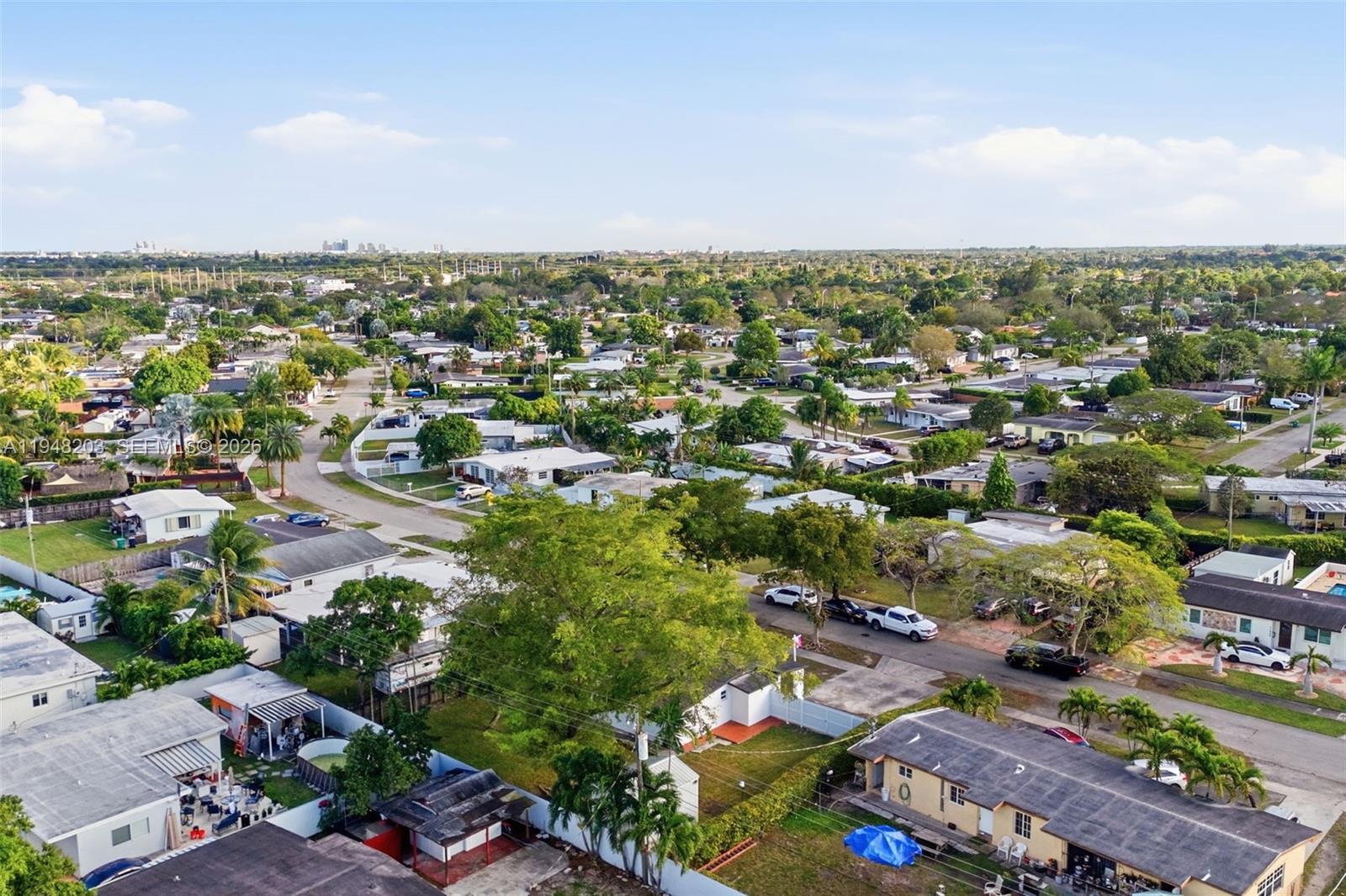 11065 SW 52nd Dr Miami, FL 33165