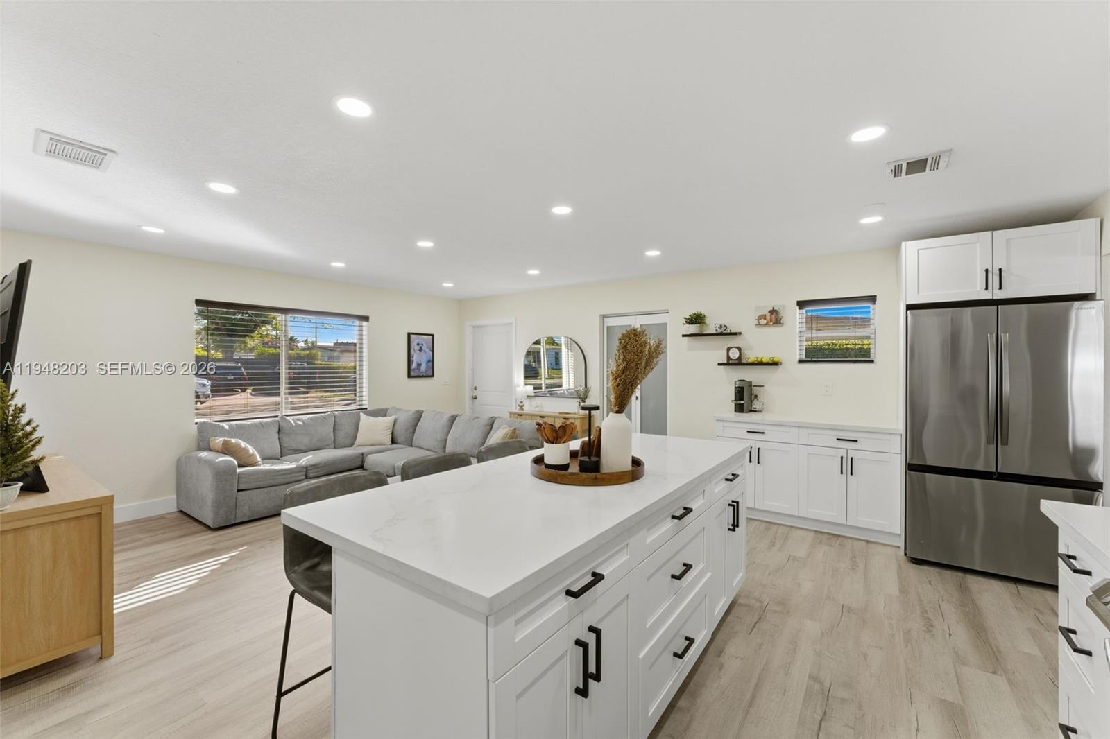 11065 SW 52nd Dr Miami, FL 33165