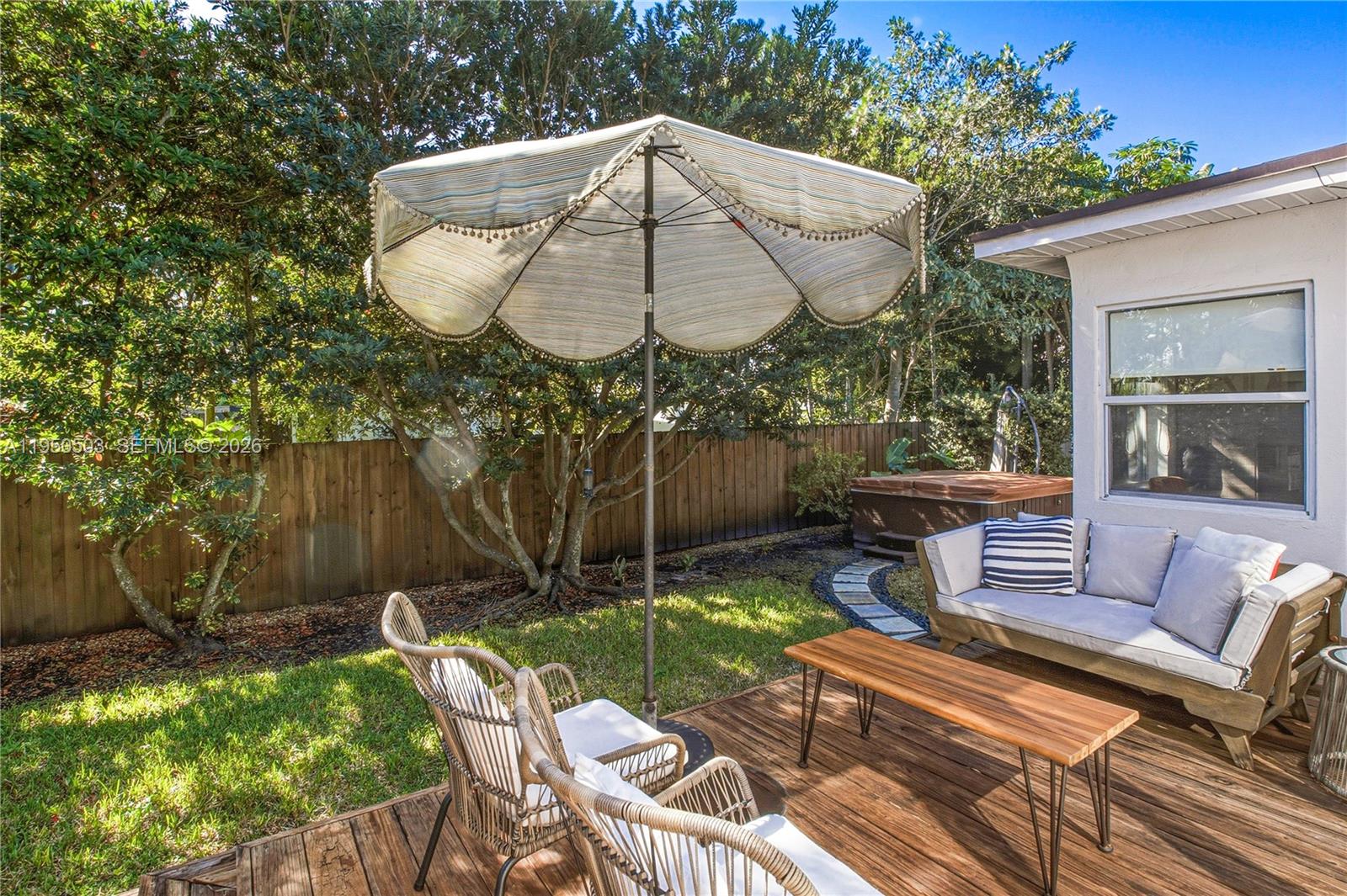 1106 NE 86th St Miami, FL 33138