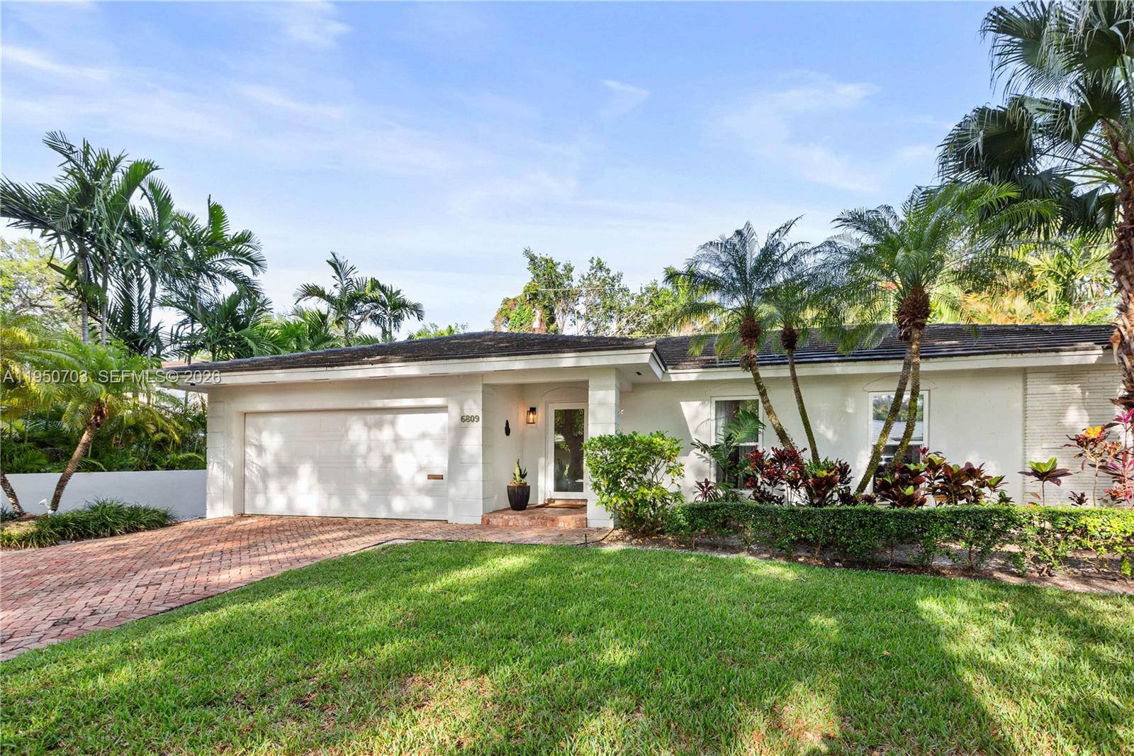 6809 Mentone St Coral Gables, FL 33146