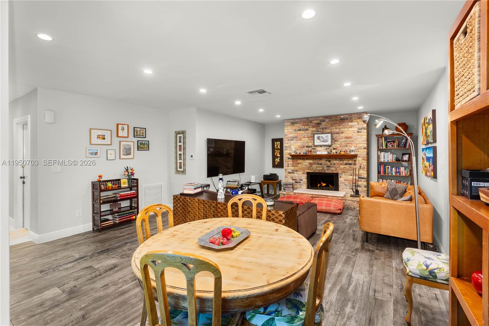 6809 Mentone St Coral Gables, FL 33146