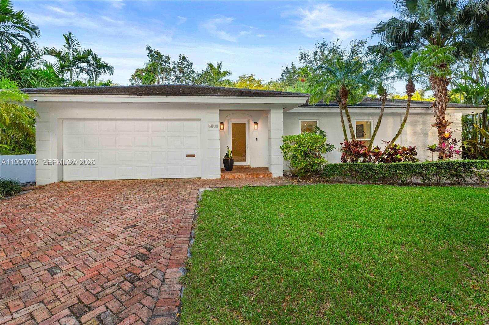 6809 Mentone St Coral Gables, FL 33146