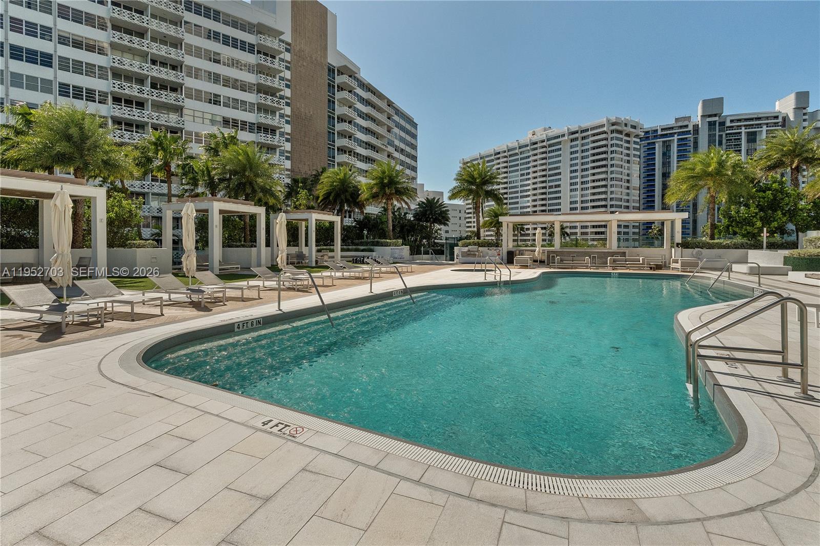 10 Venetian Way #604 Miami Beach, FL 33139