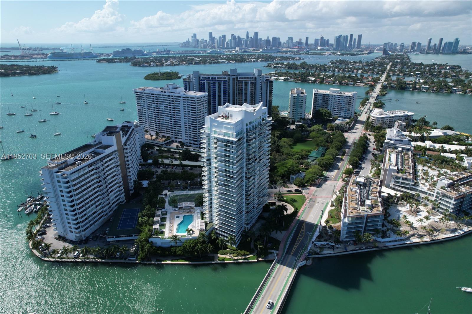 10 Venetian Way #604 Miami Beach, FL 33139