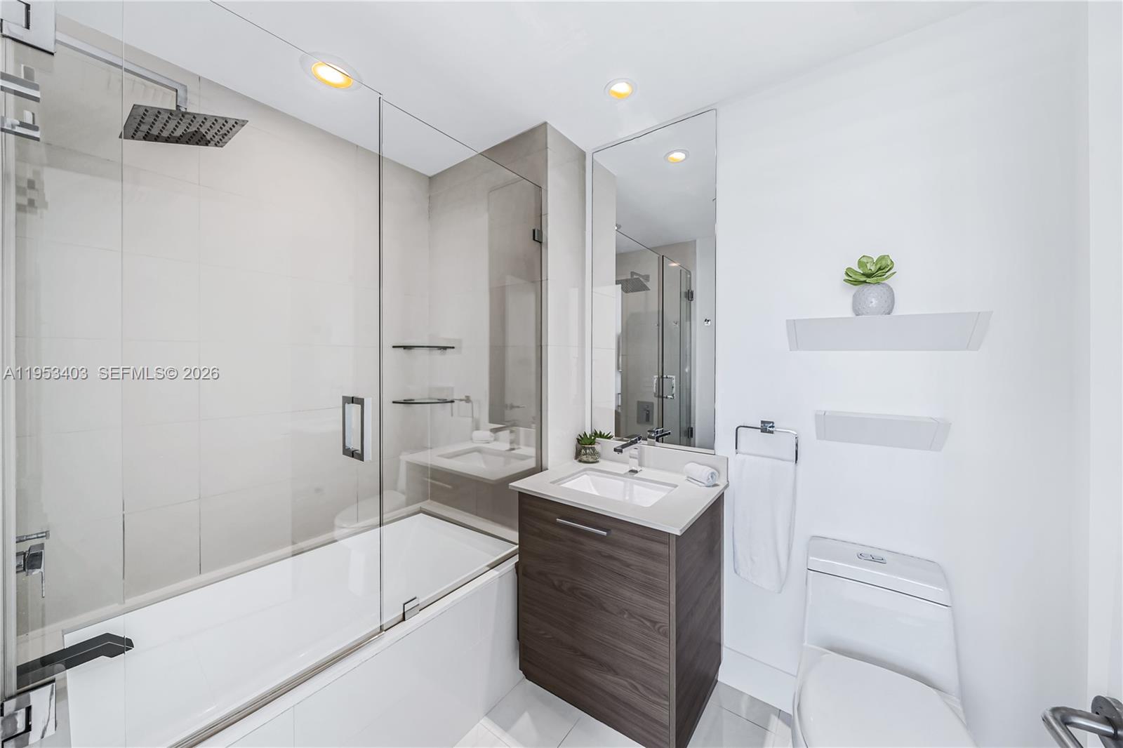 1300 S Miami Ave #UPH4 Miami, FL 33130