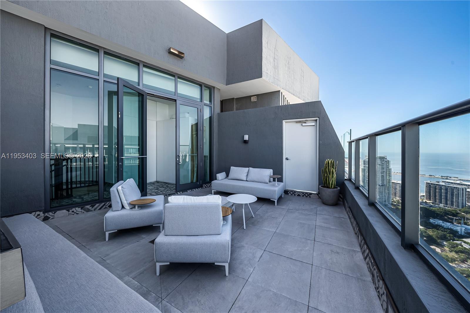 1300 S Miami Ave #UPH4 Miami, FL 33130