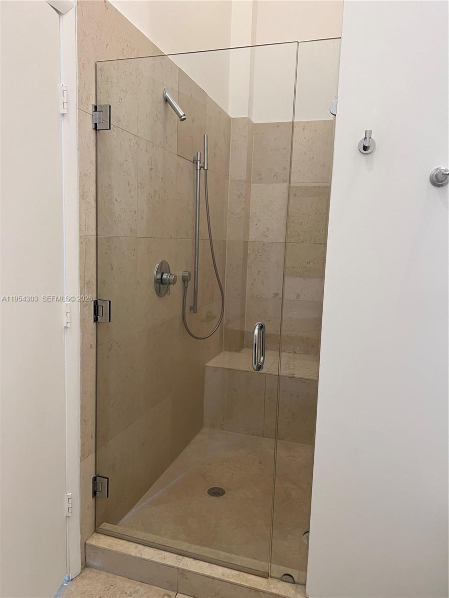 image Icon Brickell II12