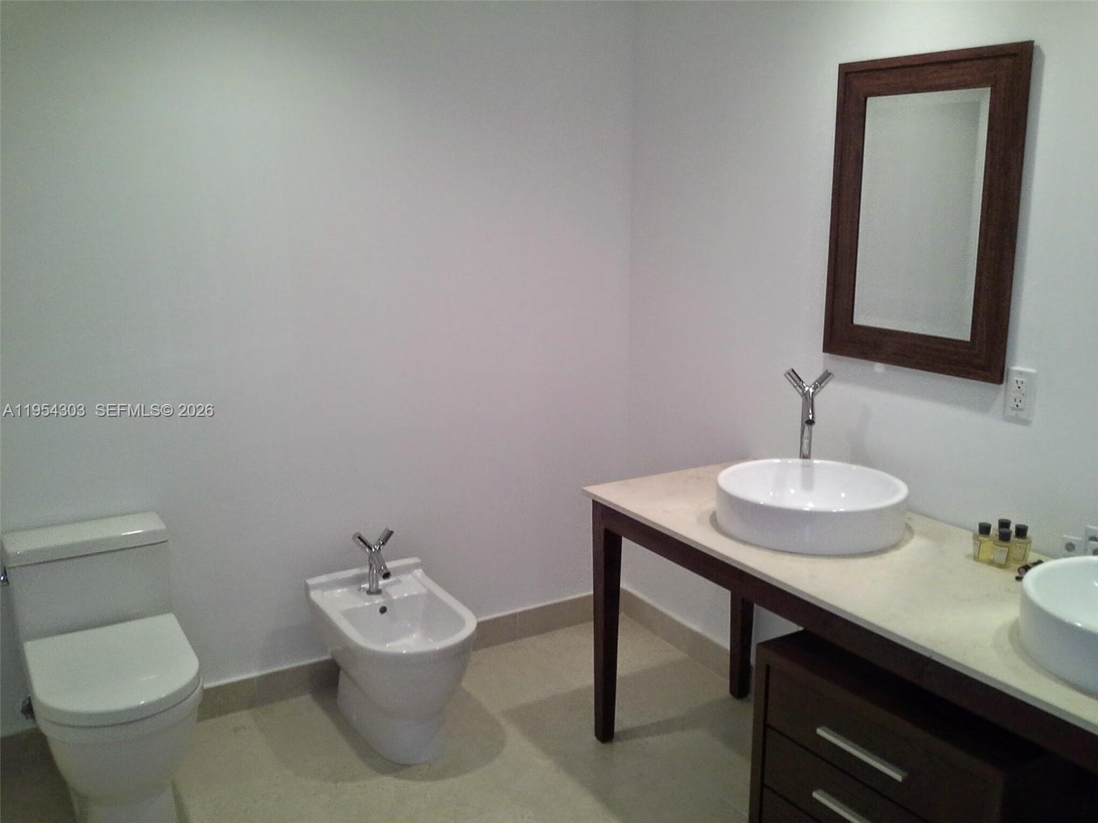 image Icon Brickell II13