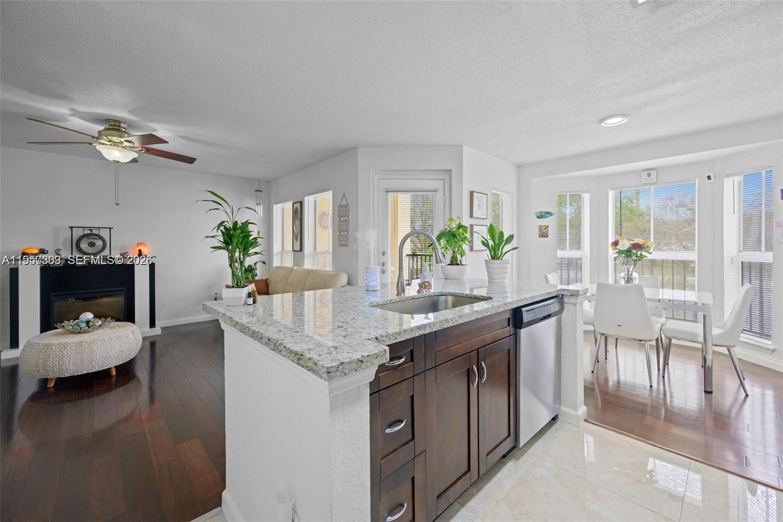 777 Riverside Dr #1521