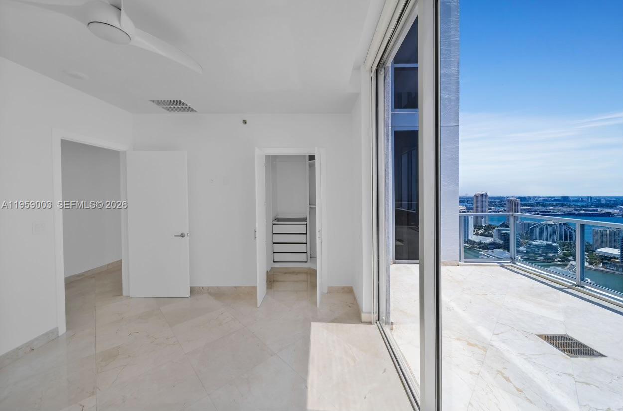 image 1060 Brickell - 106014