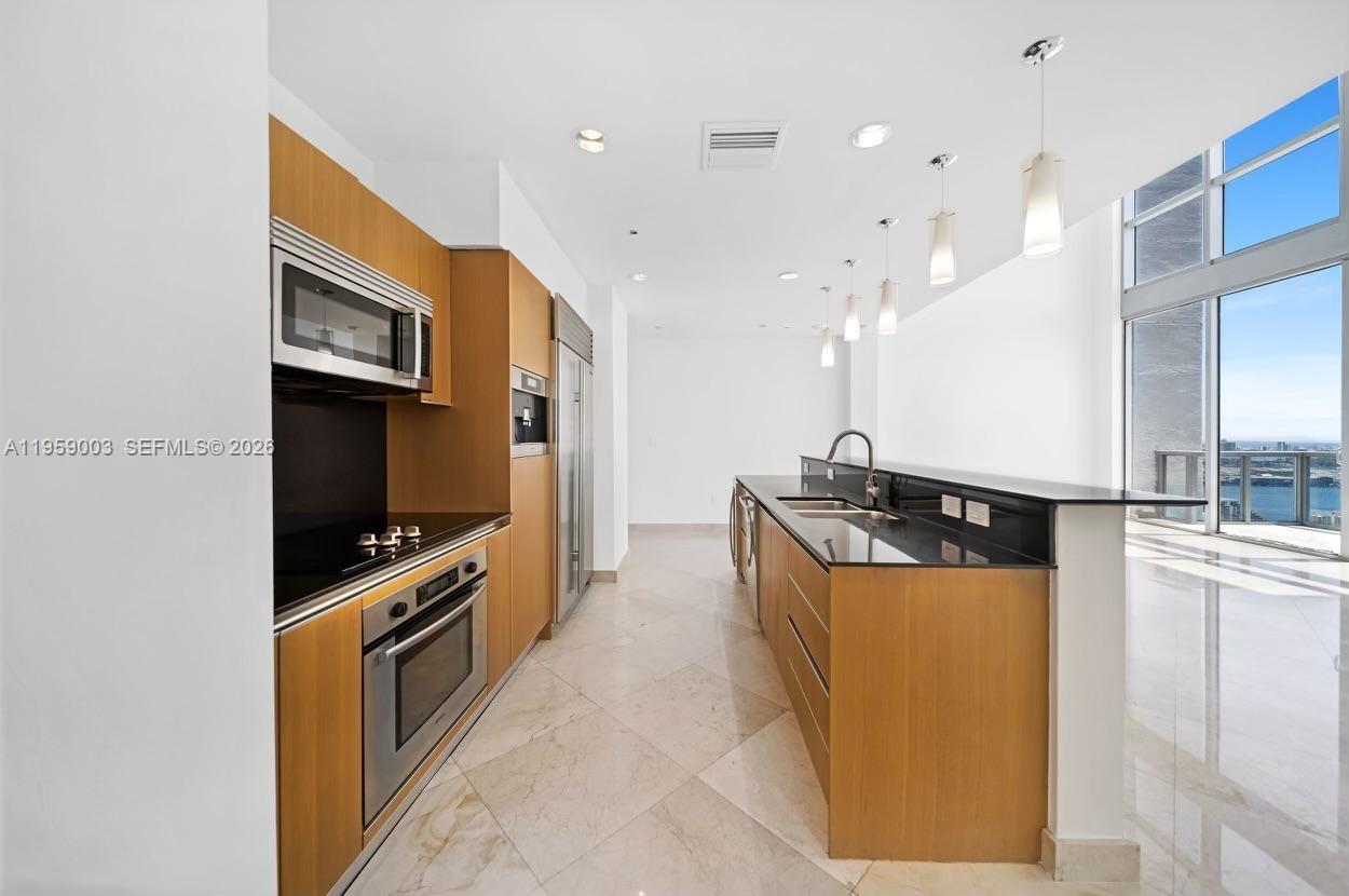 image 1060 Brickell - 106017