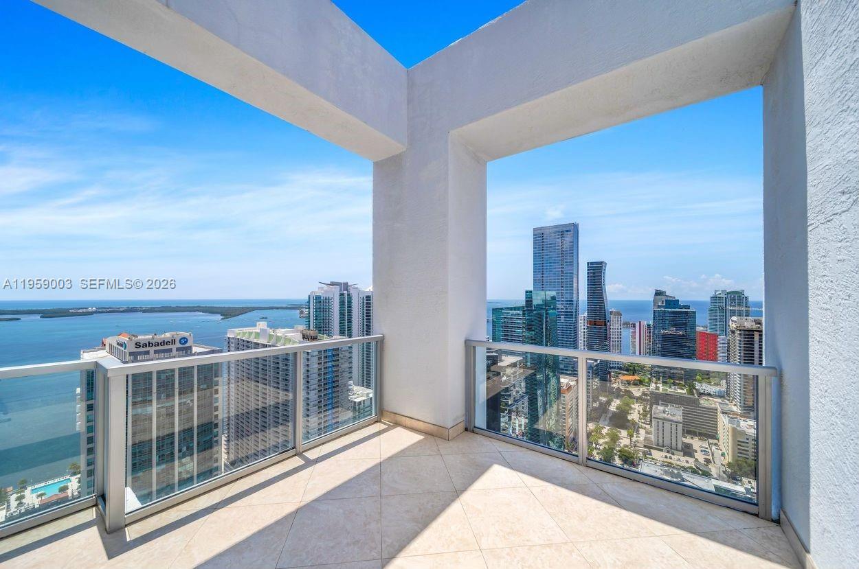 image 1060 Brickell - 10601