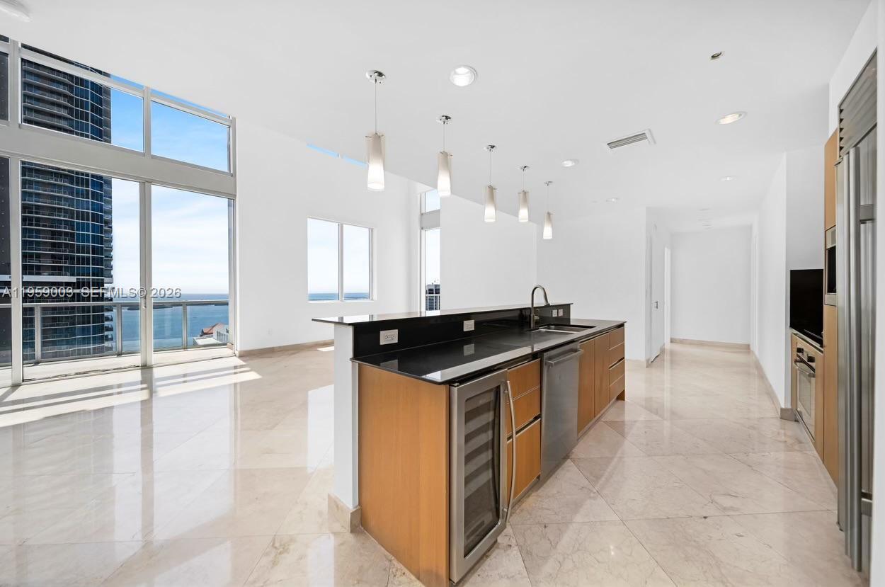 image 1060 Brickell - 106020