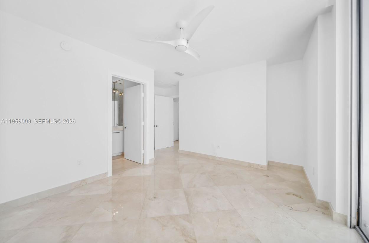 image 1060 Brickell - 106025