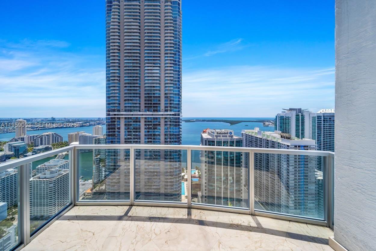 image 1060 Brickell - 10602