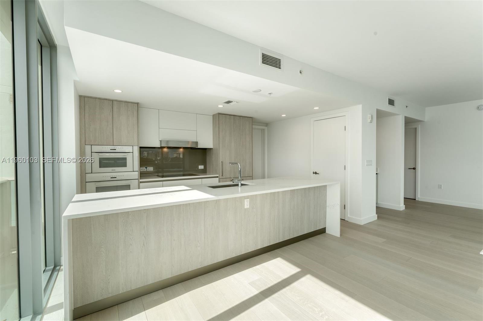 9201 E Bay Hbr Dr #501 Bay Harbor Islands, FL 33154