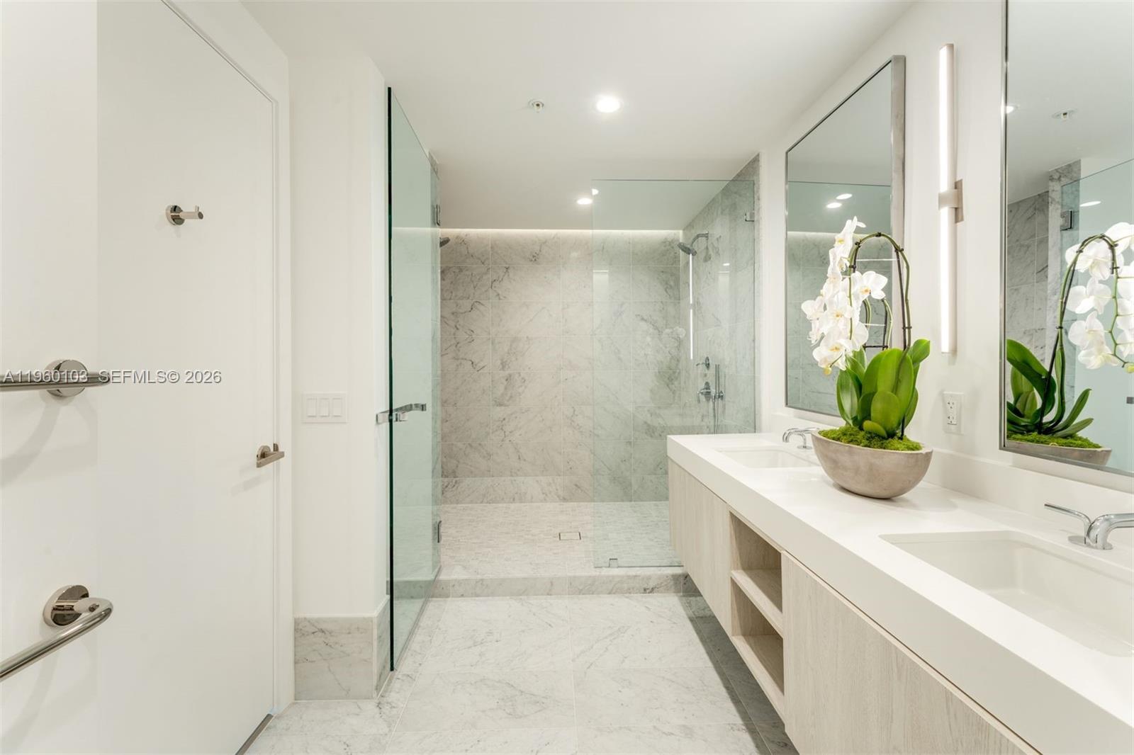 9201 E Bay Hbr Dr #501 Bay Harbor Islands, FL 33154