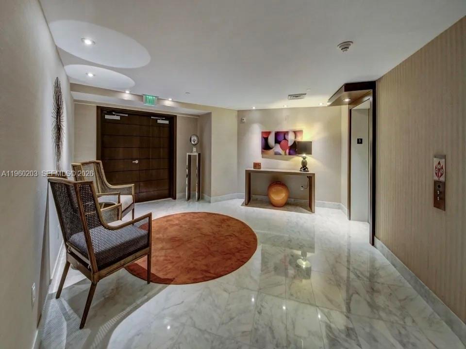 200 Biscayne Blvd Way #501 Miami, FL 33131