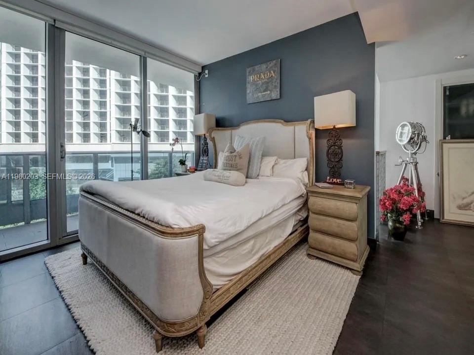 200 Biscayne Blvd Way #501 Miami, FL 33131