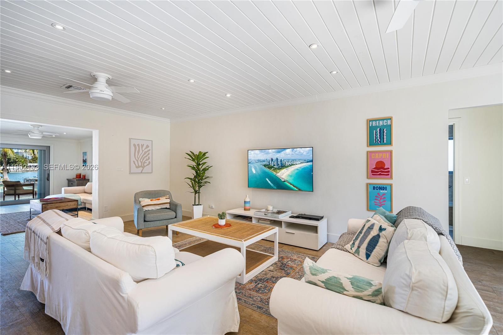 621 86th St Miami Beach, FL 33141