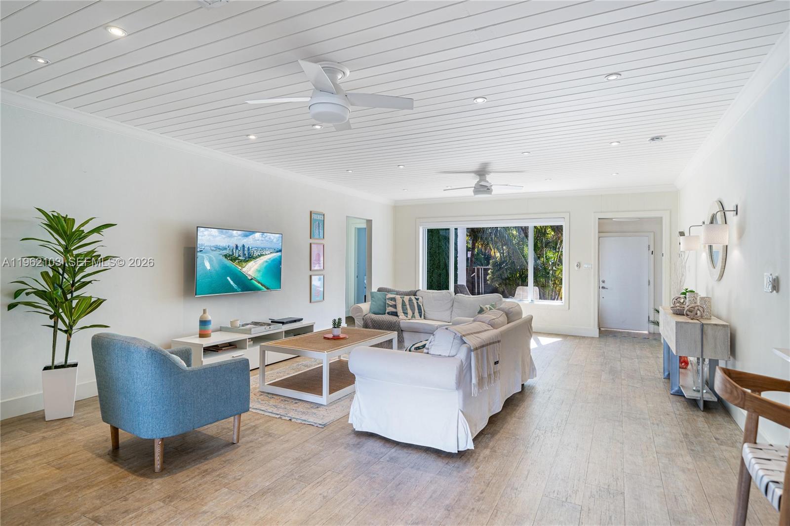 621 86th St Miami Beach, FL 33141