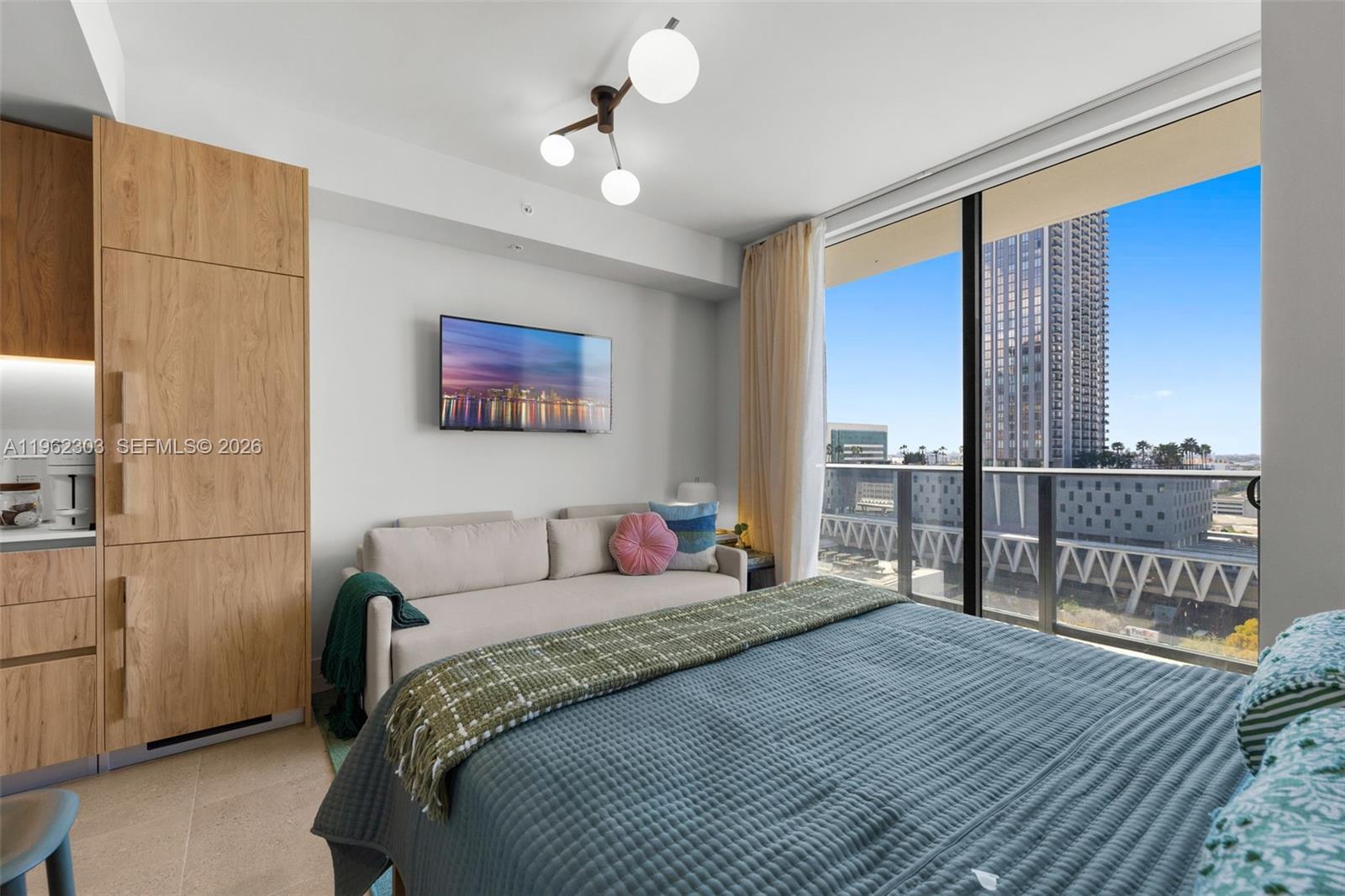 image The Crosby Miami Worldcenter9