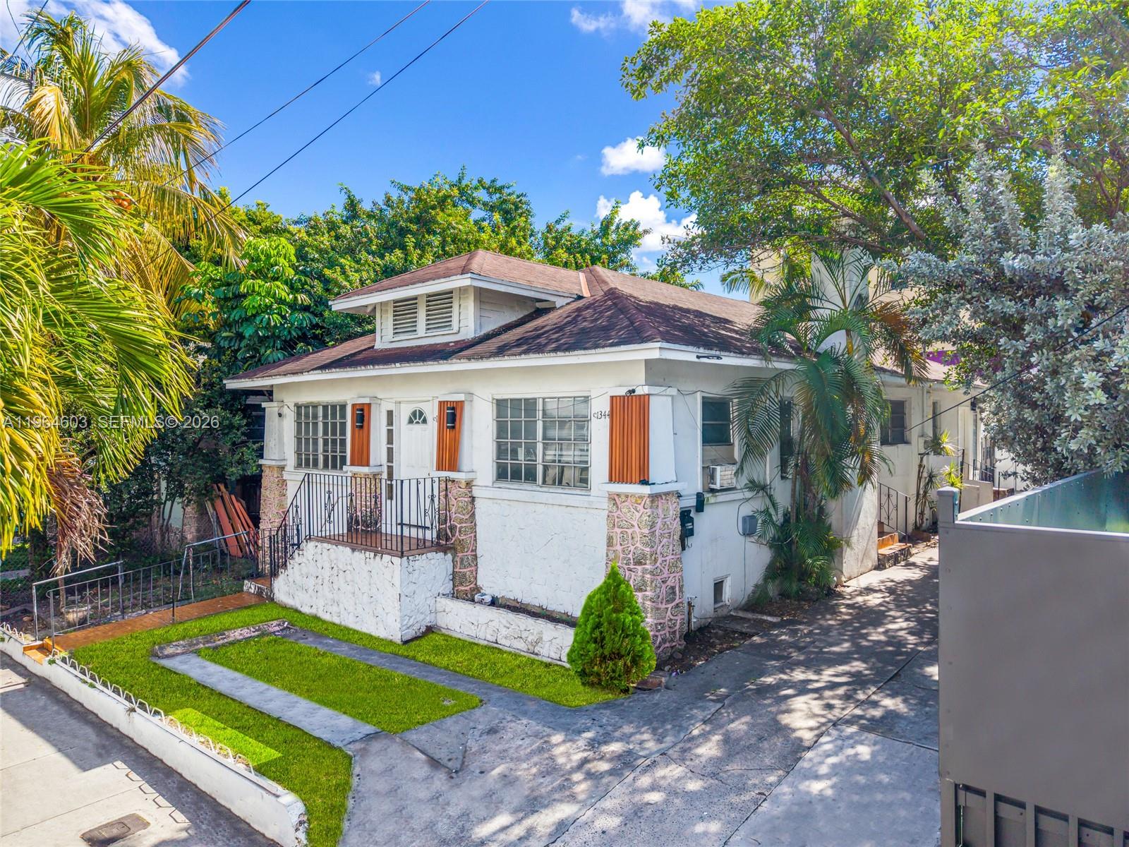 1342 NW 1st St Miami, FL 33125