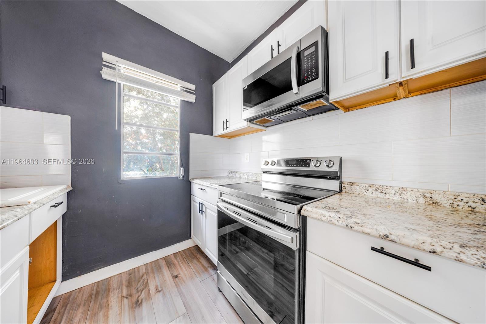 1342 NW 1st St Miami, FL 33125