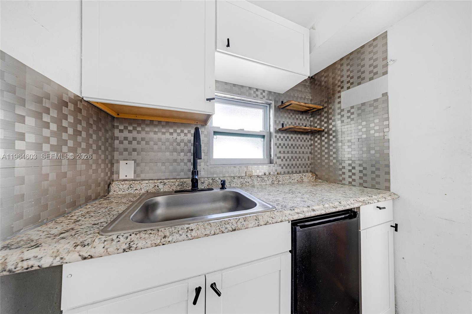 1342 NW 1st St Miami, FL 33125