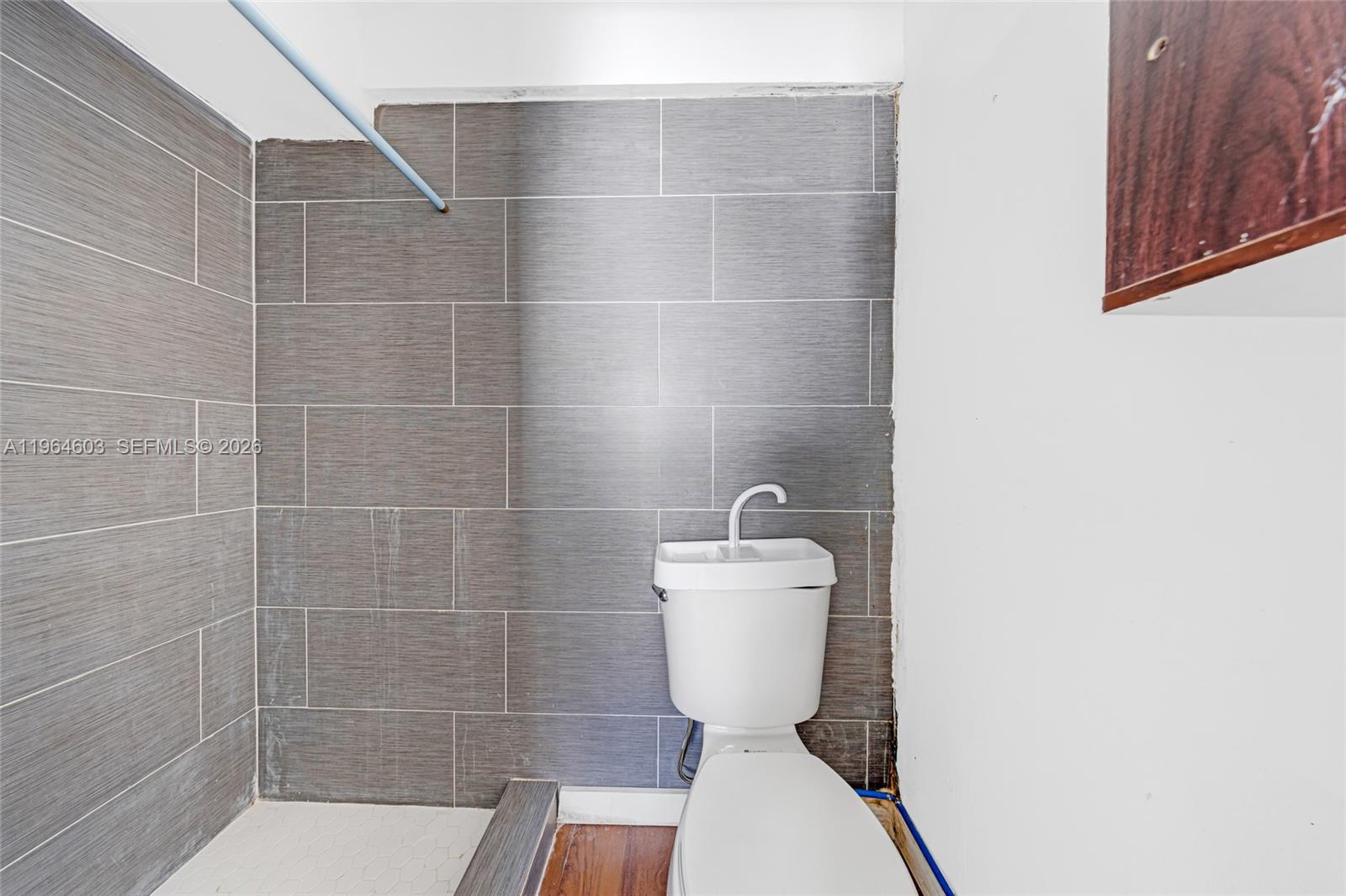 1342 NW 1st St Miami, FL 33125