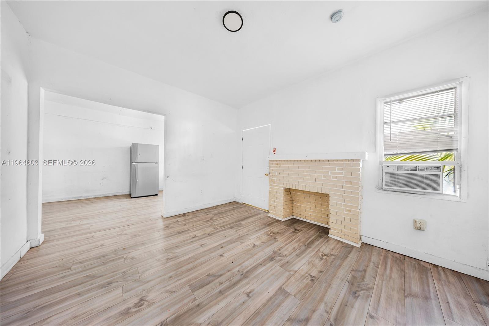 1342 NW 1st St Miami, FL 33125