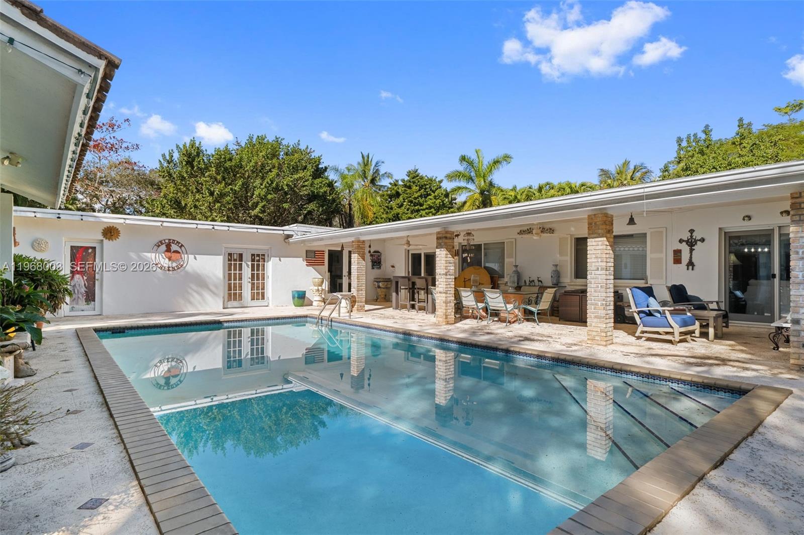 11220 SW 67th Ave Pinecrest, FL 33156