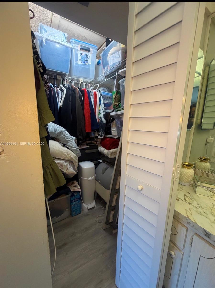 9201 Sunrise Lks Blvd #302 Sunrise, FL 33322