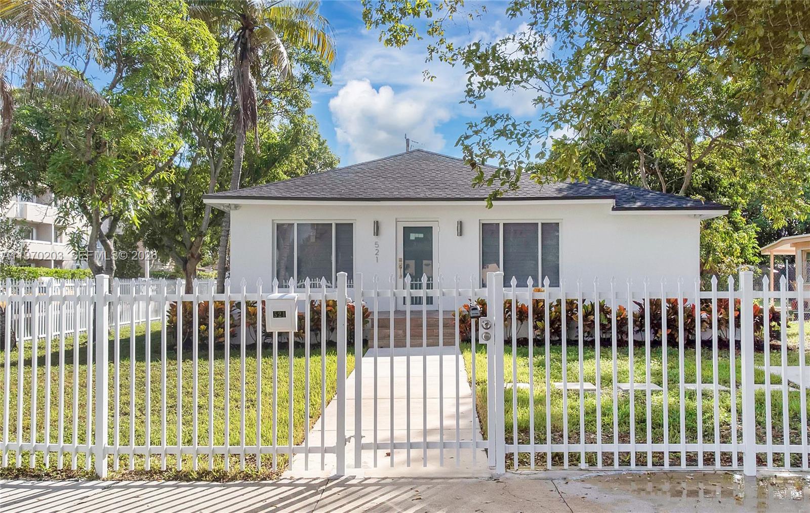 521 NW 33rd Ave Miami, FL 33125