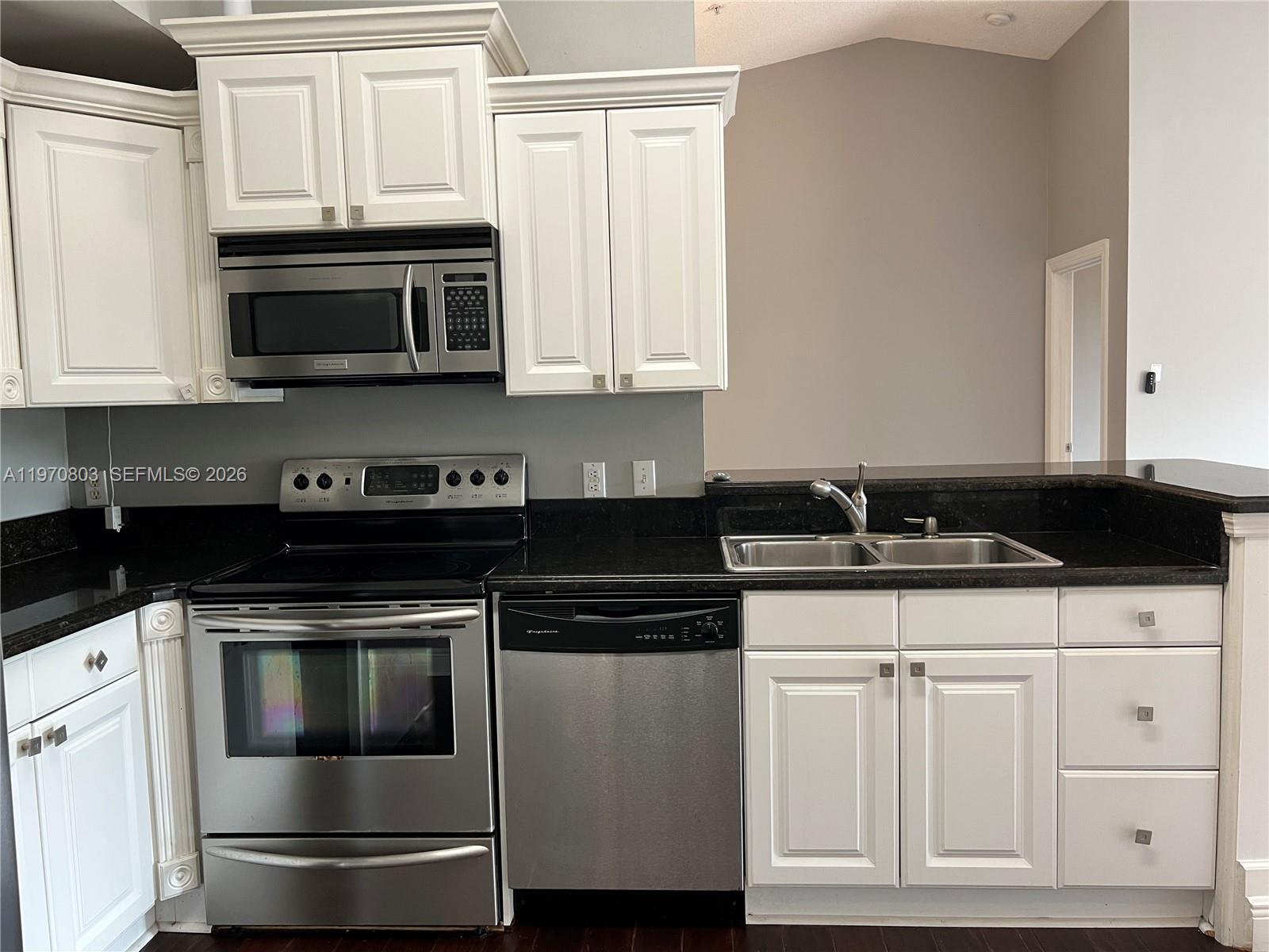 6928 SW 39th St #A303 Davie, FL 33314