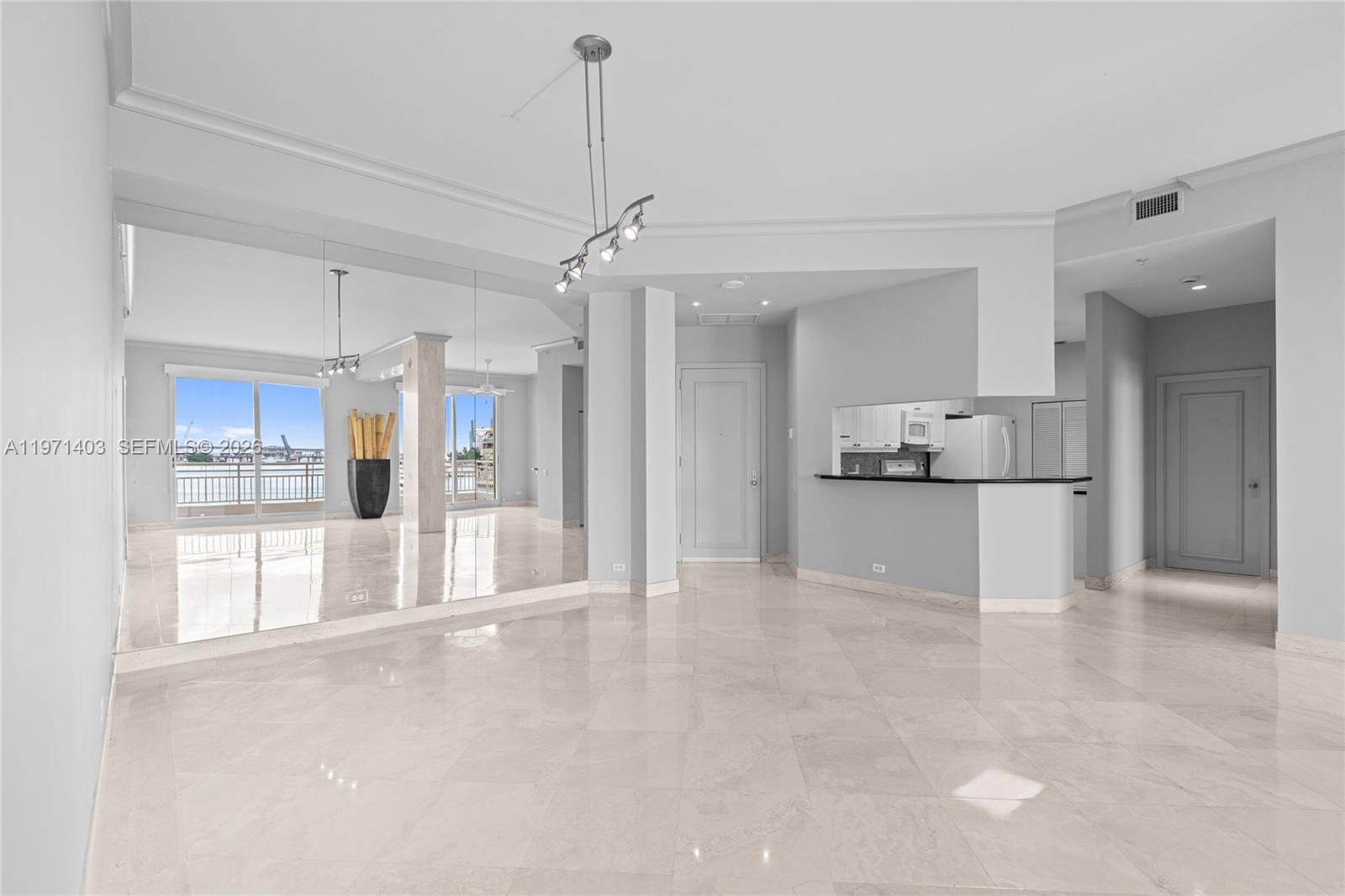 888 Brickell Key Dr #408 Miami, FL 33131