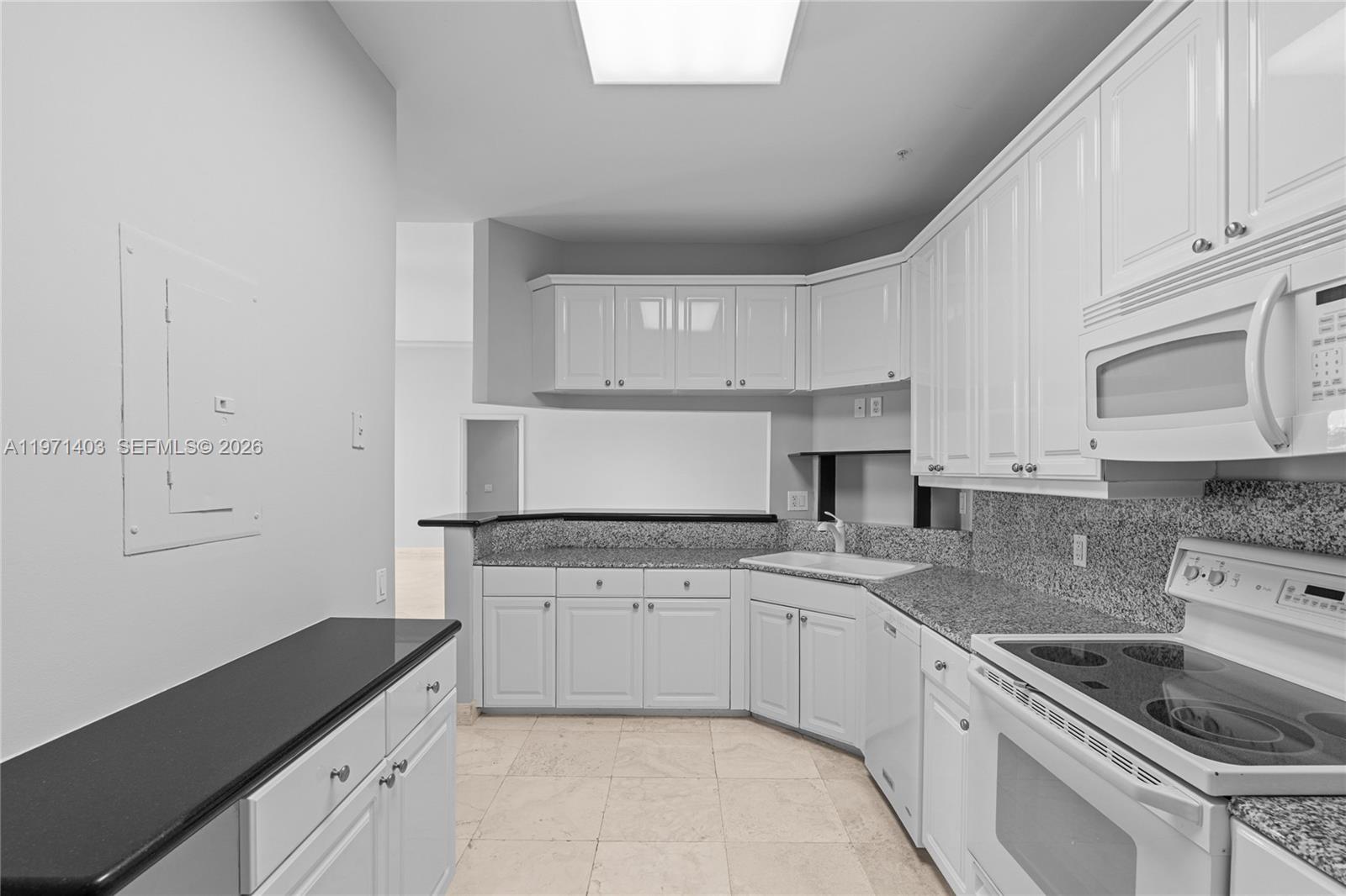 888 Brickell Key Dr #408 Miami, FL 33131