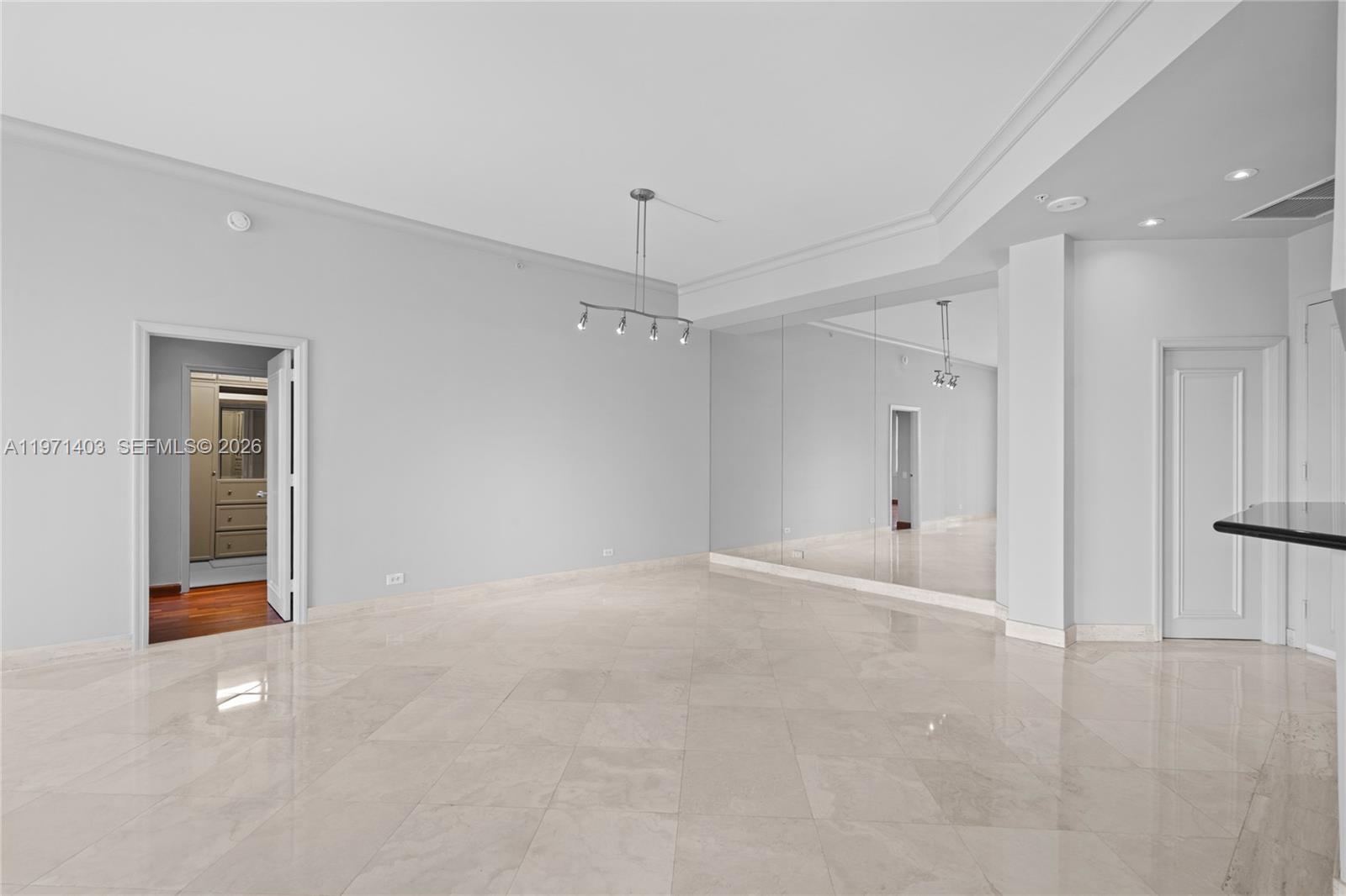 888 Brickell Key Dr #408 Miami, FL 33131