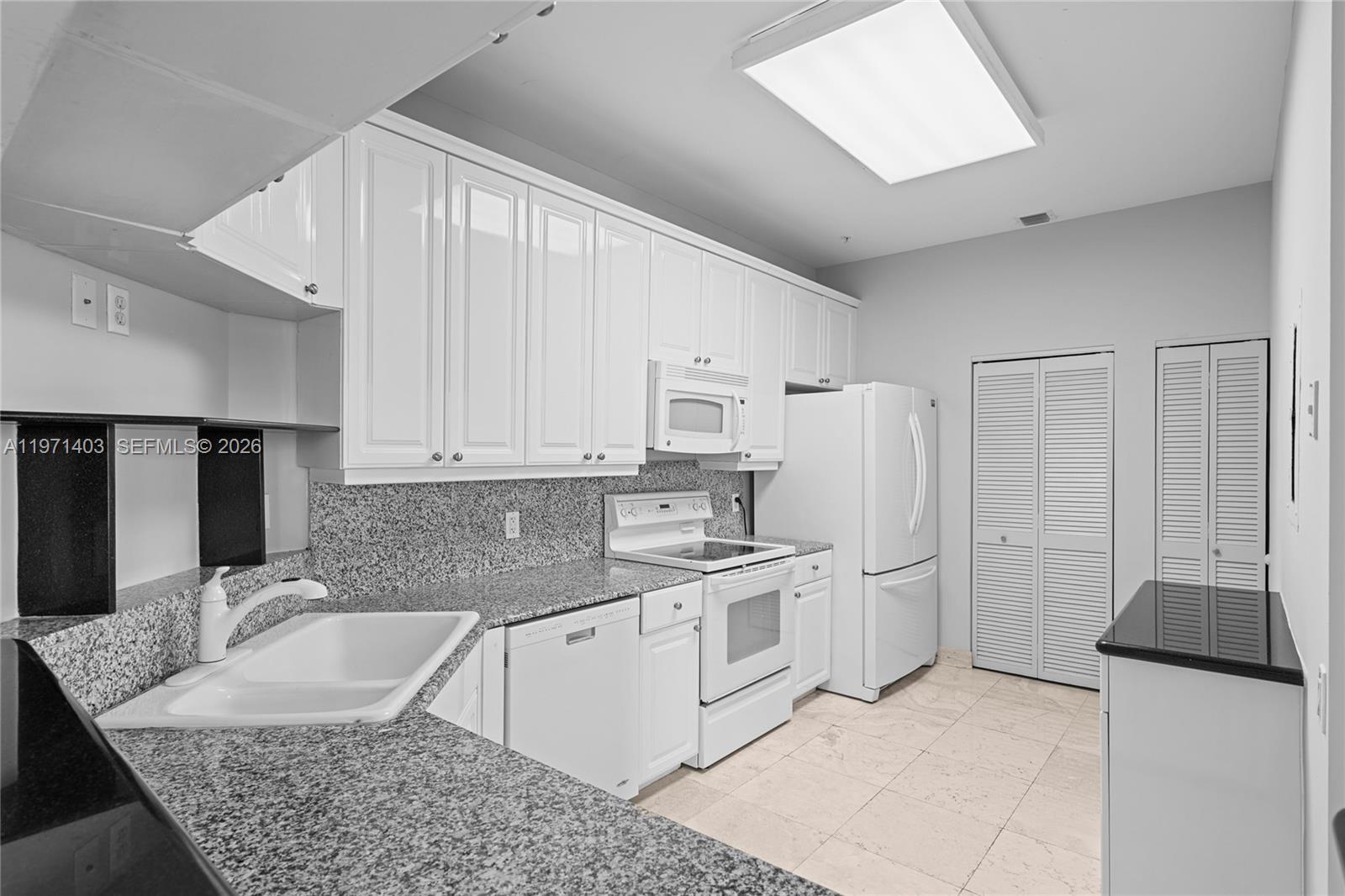 888 Brickell Key Dr #408 Miami, FL 33131